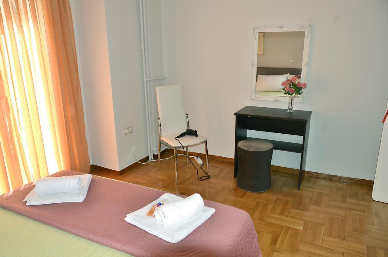Just 9 Min From Acropolis Apartment Athens Luaran gambar