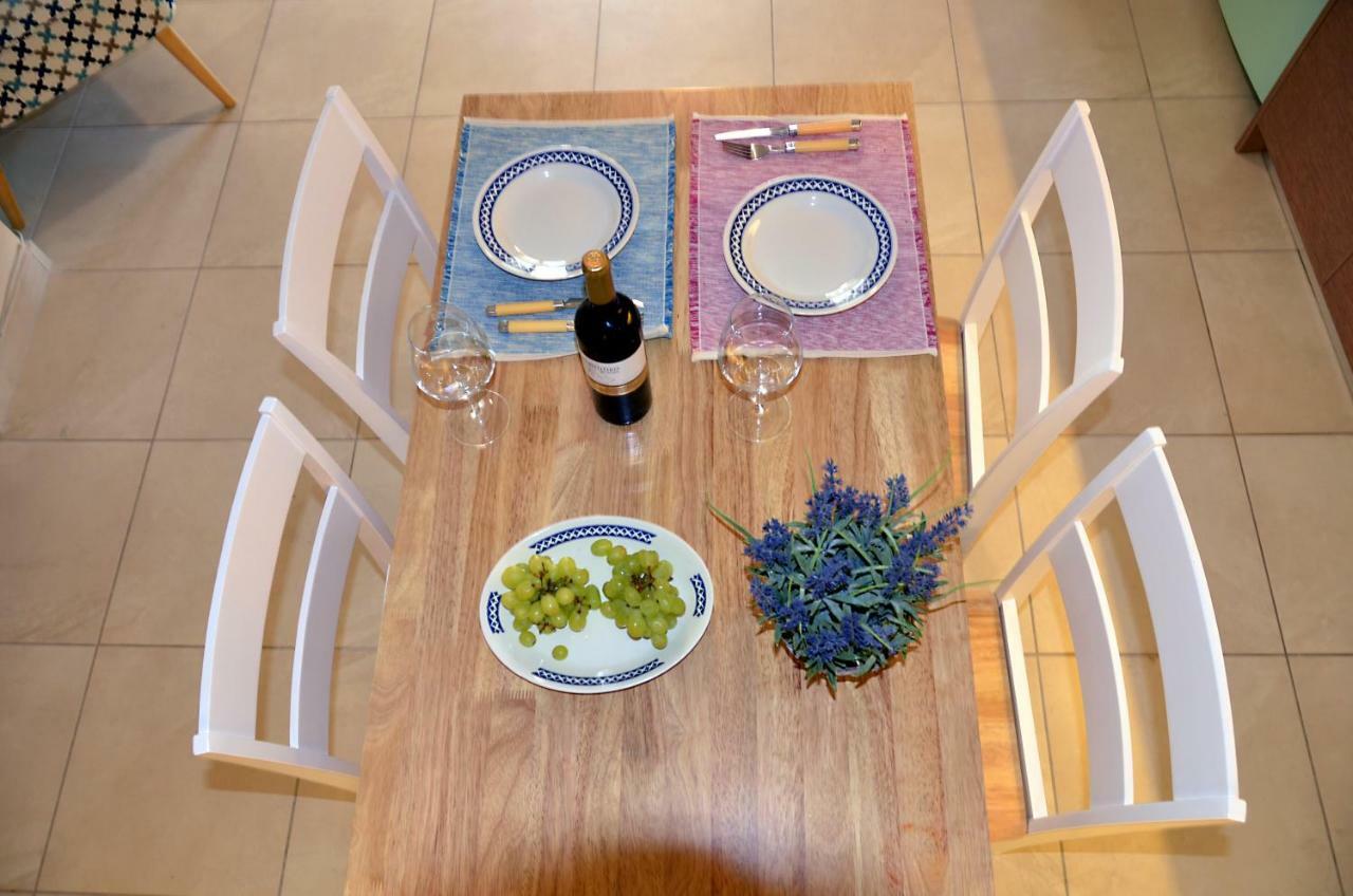 Just 9 Min From Acropolis Apartment Athens Luaran gambar