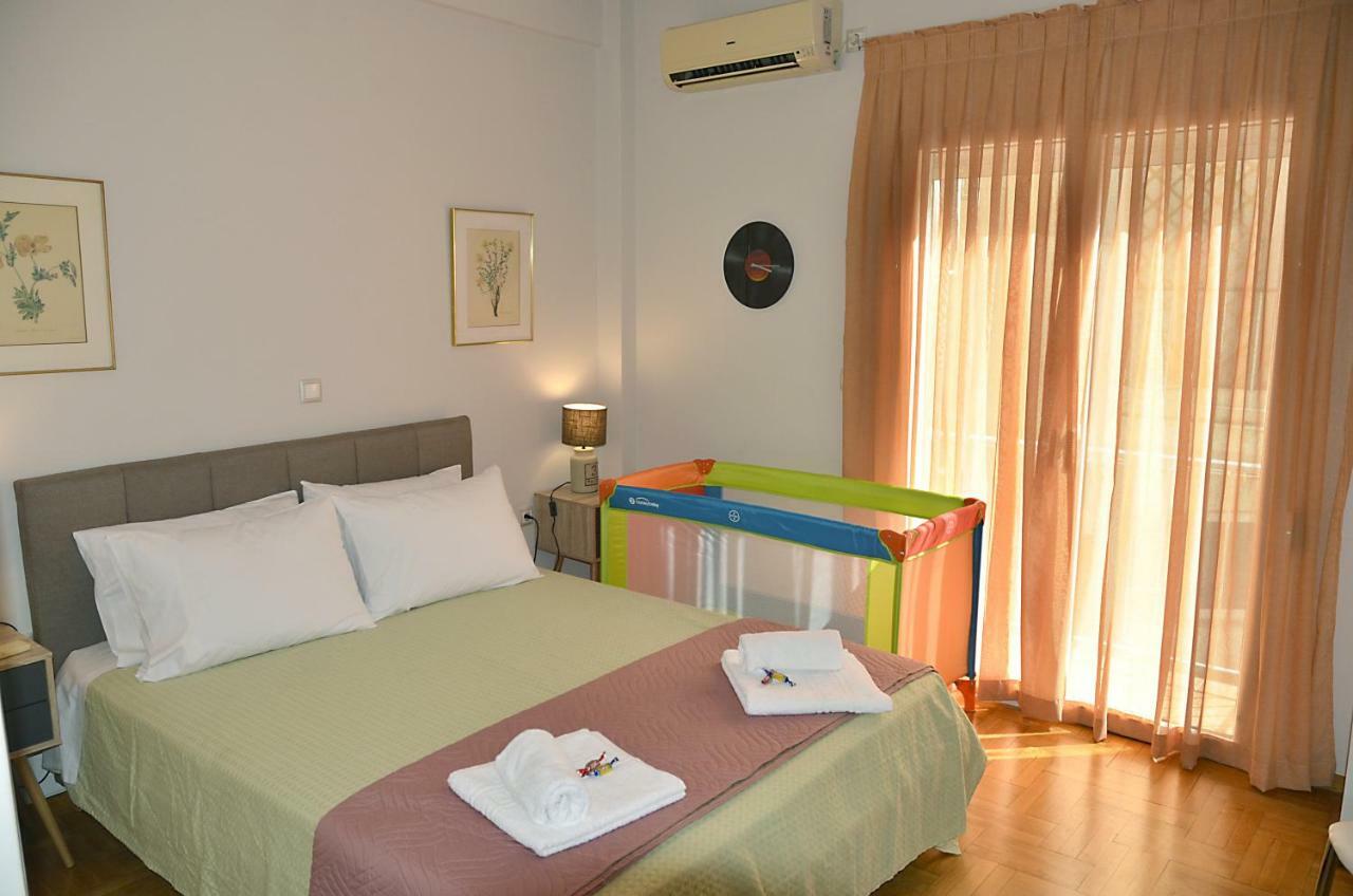 Just 9 Min From Acropolis Apartment Athens Luaran gambar